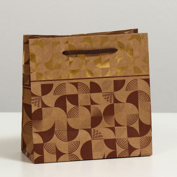 Пакет подарочный "Текстура", крафт, 16 x 16 x 7.6 см
Пакет подарочный "Текстура", крафт, 16 x 16 x 7.6 см