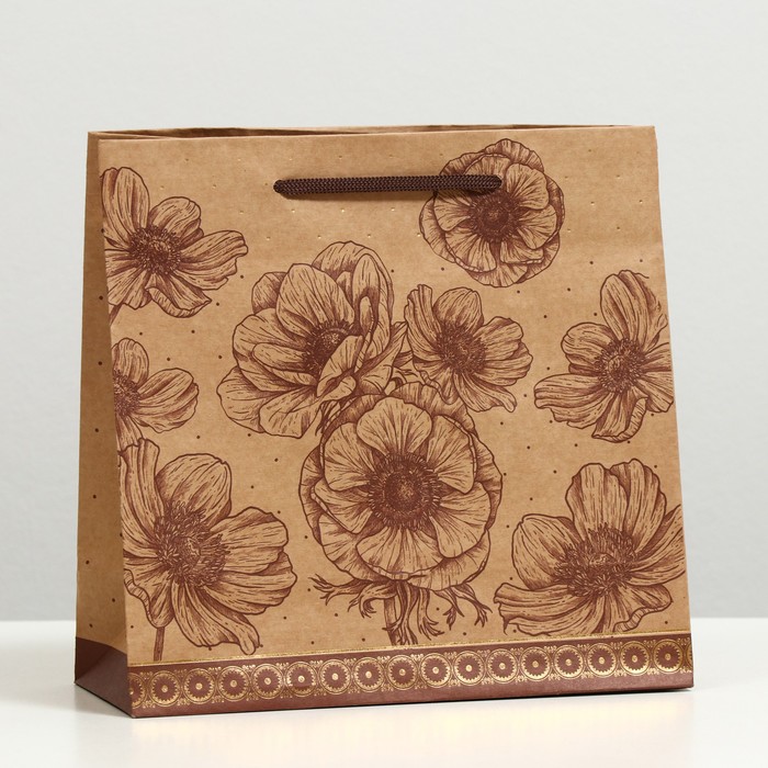 Пакет подарочный "Цветочный орнамент", крафт, 22.5 x 23 x 10 см
Пакет подарочный "Цветочный орнамент", крафт, 22.5 x 23 x 10 см
