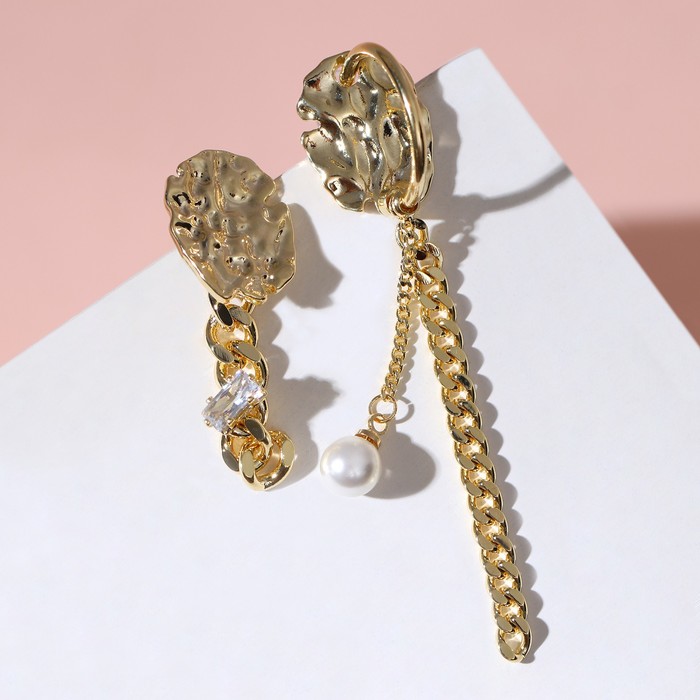 Серьги с жемчугом "Лист" мятый, цвет белый в золоте
Серьги с жемчугом "Лист" мятый, цвет белый в золоте