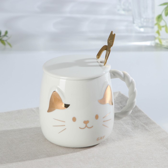 Кружка с керамической крышкой и ложкой «Котик», 420 мл, 9,5×8×8 см, цвет белый
Кружка с керамической крышкой и ложкой «Котик», 420 мл, 9,5×8×8 см, цвет белый