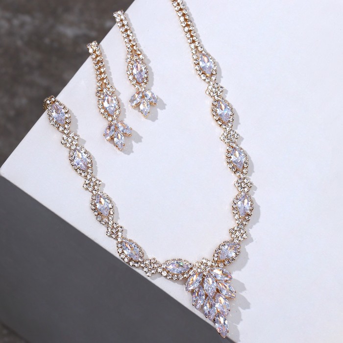 Набор 2 предмета: серьги, колье "Великолепный век" колосок, цвет белый в золоте
Набор 2 предмета: серьги, колье "Великолепный век" колосок, цвет белый в золоте