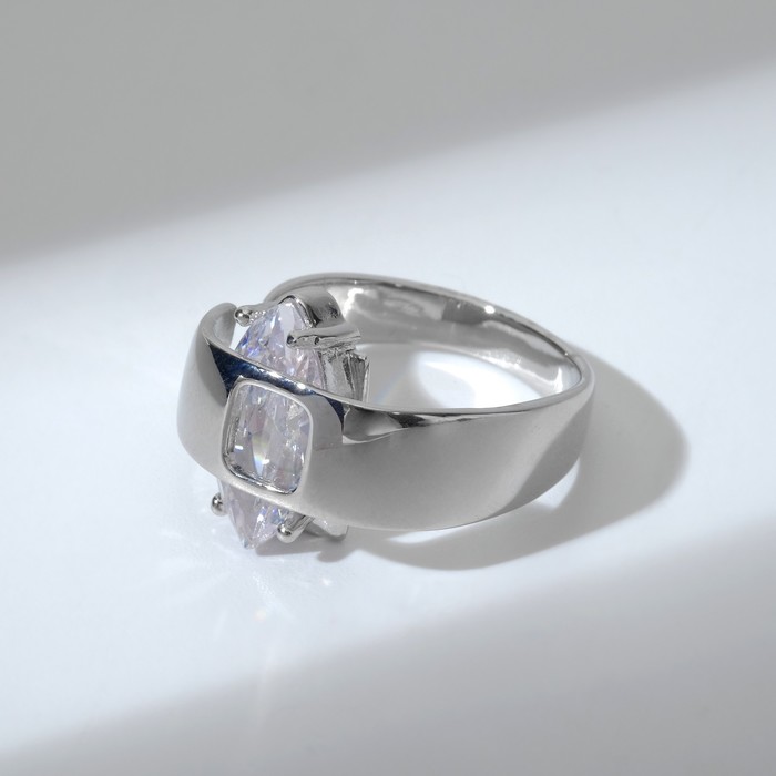 Кольцо "Пряжка" слеза, цвет белый в серебре, безразмерное
Кольцо "Пряжка" слеза, цвет белый в серебре, безразмерное