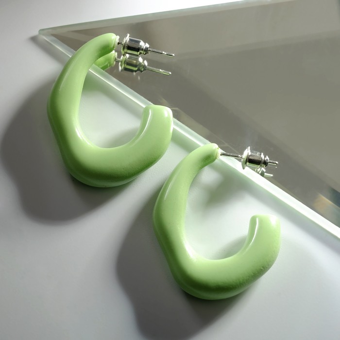 Серьги акрил "Тренд" кривая, цвет светло-зелёный
Серьги акрил "Тренд" кривая, цвет светло-зелёный