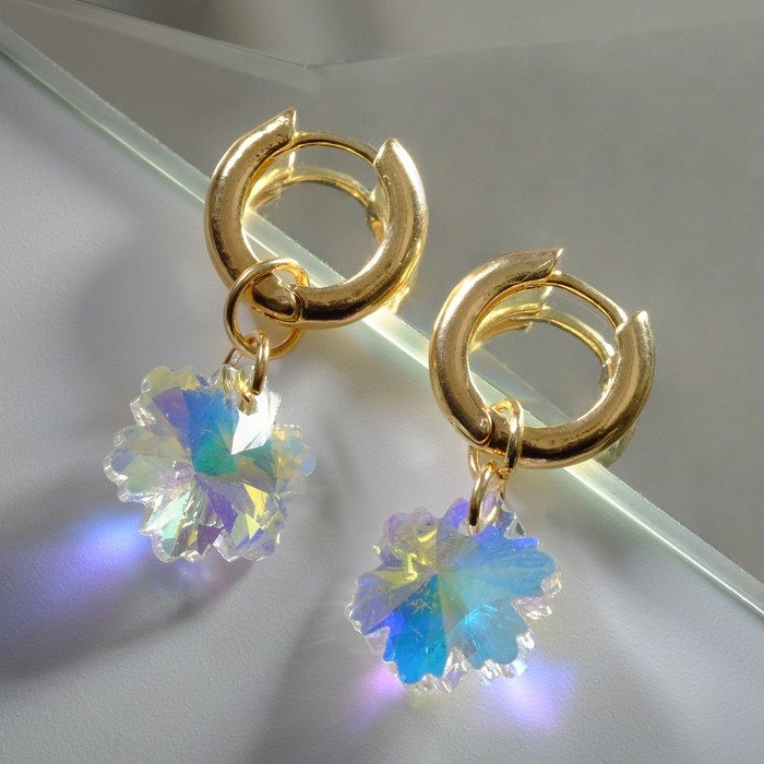 Серьги со съёмным элементом "Трансформер" кристалл цветочек, цвет радужный в золоте
Серьги со съёмным элементом "Трансформер" кристалл цветочек, цвет радужный в золоте