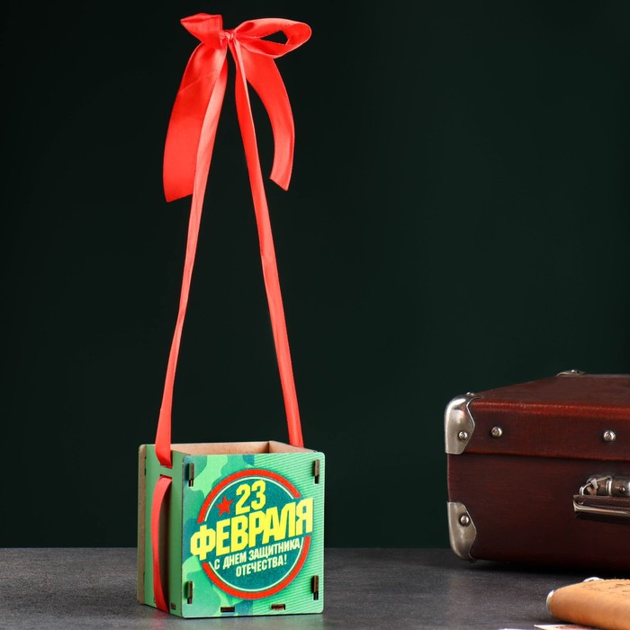 Кашпо деревянное "23 февраля" 10,5х10,5х12 см хаки
Кашпо деревянное "23 февраля" 10,5х10,5х12 см хаки