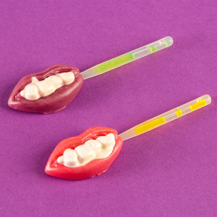 Леденец "Зубчики" на светящейся палочке, 10 г
Леденец "Зубчики" на светящейся палочке, 10 г