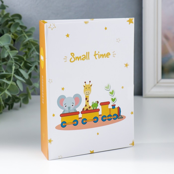 Фотоальбом на 100 фото 10х15 см "Паровозик и игрушки" 5х14,1х17,9 см
Фотоальбом на 100 фото 10х15 см "Паровозик и игрушки" 5х14,1х17,9 см