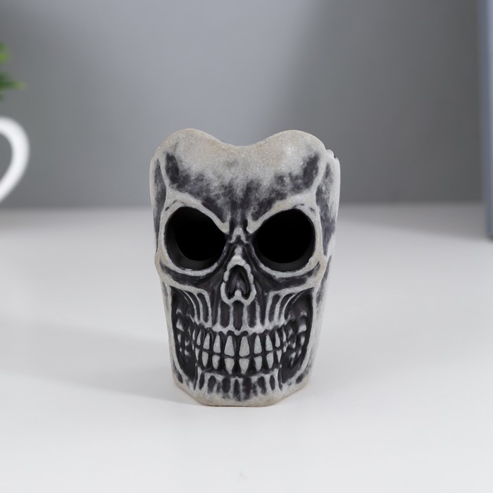 Ночник "Череп с желтыми глазами" LED от батареек 3хAG10 5,6х5,6х7 см
Ночник "Череп с желтыми глазами" LED от батареек 3хAG10 5,6х5,6х7 см