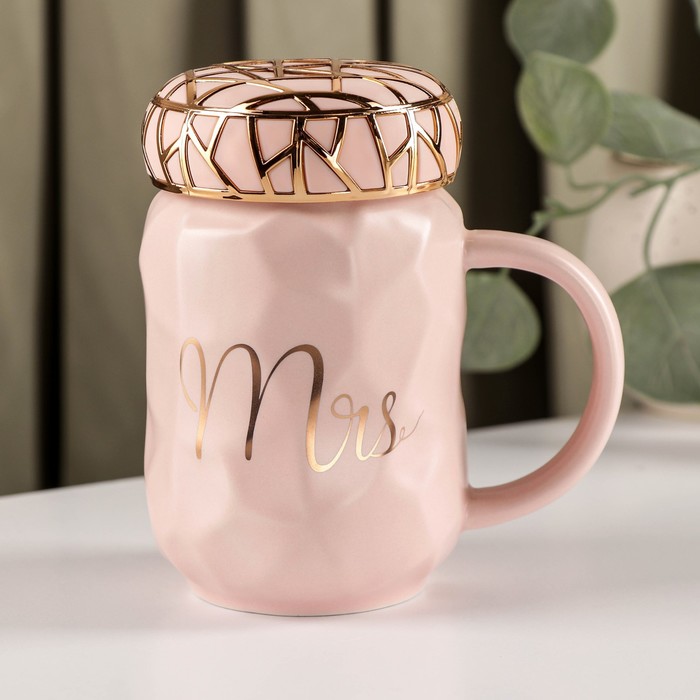 Кружка «Миссис», 460 мл, с керамической крышкой
Кружка «Миссис», 460 мл, с керамической крышкой