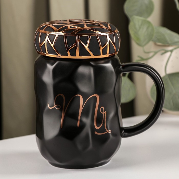 Кружка «Мистер», 460 мл, с керамической крышкой
Кружка «Мистер», 460 мл, с керамической крышкой