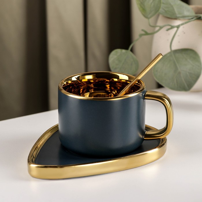 Чайная пара с ложкой «Капля», чашка 240 мл, блюдце 15,3×11,6 см, цвет синий
Чайная пара с ложкой «Капля», чашка 240 мл, блюдце 15,3×11,6 см, цвет синий