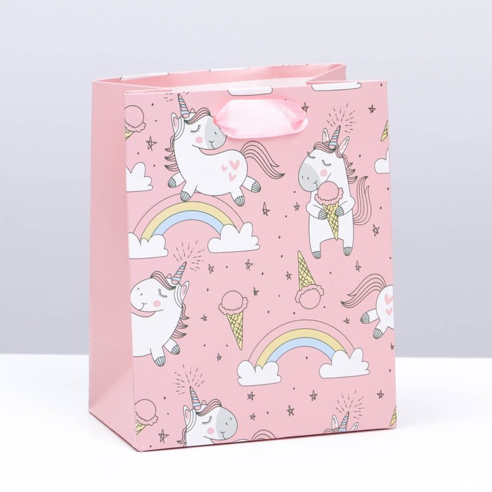 Пакет «Единорожки и радуга», 20 х 16 х 8 см
Пакет «Единорожки и радуга», 20 х 16 х 8 см