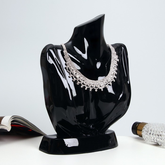 Бюст для украшений 17 х 7 х 23,5, цвет чёрный
Бюст для украшений 17 х 7 х 23,5, цвет чёрный