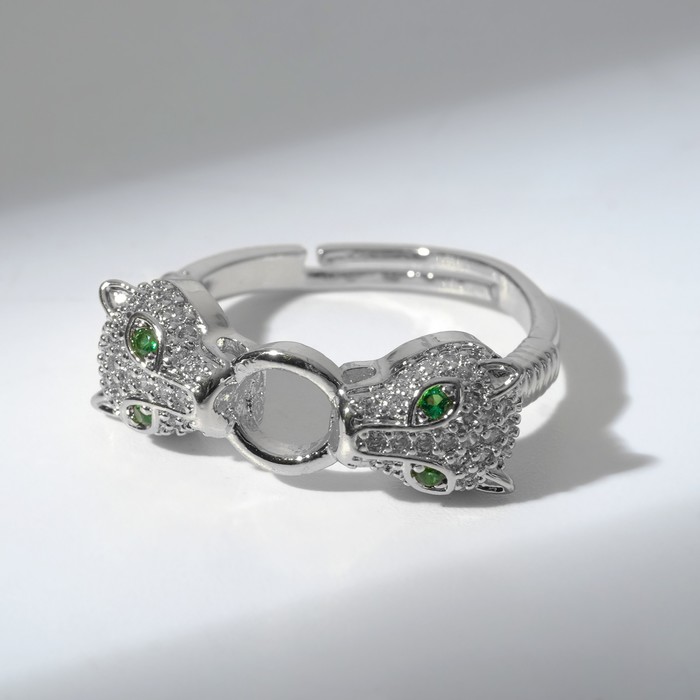 Кольцо "Тигры", цвет бело-зелёный в серебре, безразмерное
Кольцо "Тигры", цвет бело-зелёный в серебре, безразмерное