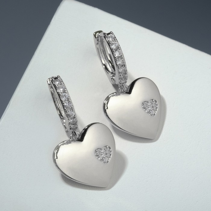 Серьги со стразами "Сердечки" пухлые, цвет белый в серебре
Серьги со стразами "Сердечки" пухлые, цвет белый в серебре