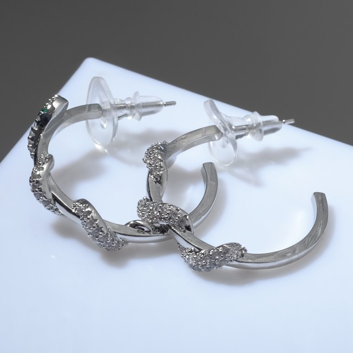 Серьги-кольца "Змея" обвивающая, цвет белый в серебре
Серьги-кольца "Змея" обвивающая, цвет белый в серебре