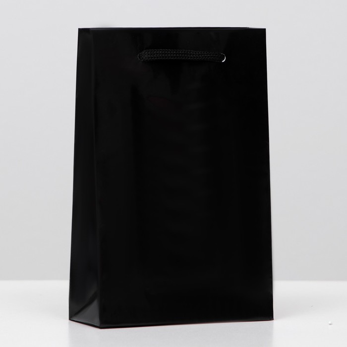 Пакет ламинированный, чёрный, 17,5 х 11,5 х 5 см, набор 12 шт.
Пакет ламинированный, чёрный, 17,5 х 11,5 х 5 см, набор 12 шт.