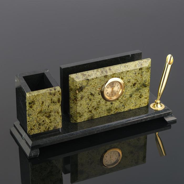 Набор письменный «Змеевик»: часы, визитница, подставки для ручек
Набор письменный «Змеевик»: часы, визитница, подставки для ручек