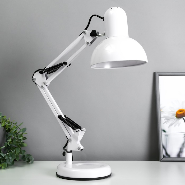 фото Настольная лампа инженер 1x60w e27 белая 15,5x15,5x58см 2815784 risalux