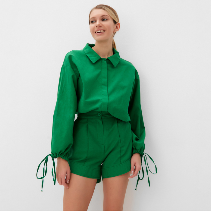 Костюм женский (блузка, шорты) MINAKU: Casual Collection цвет зелёный, размер 44
Костюм женский (блузка, шорты) MINAKU: Casual Collection цвет зелёный, размер 44