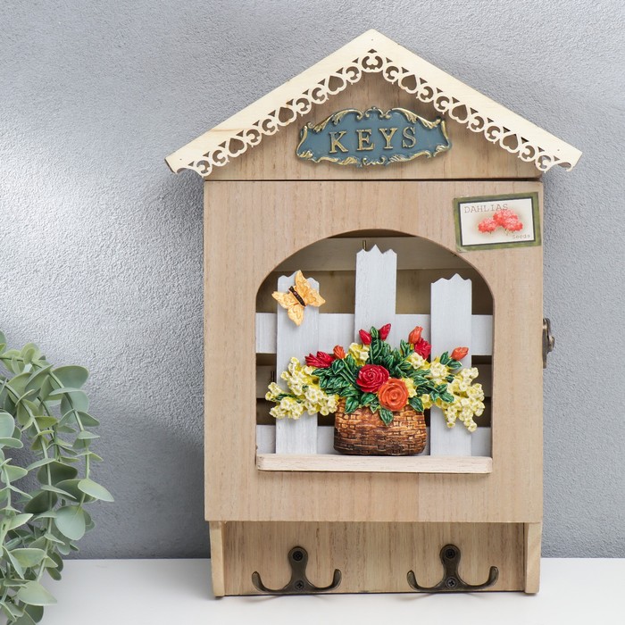 фото Ключница дерево 6 крючков домик "корзина с цветами" натуральный 33х7,5х23 см