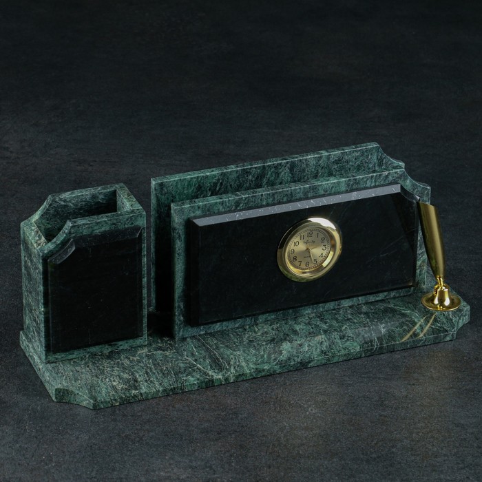 Визитница «Змеевик»: подставки для ручек, часы
Визитница «Змеевик»: подставки для ручек, часы