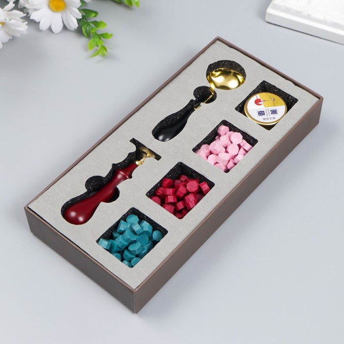 фото Сургучный набор "счастливое письмо" печать, ручка, ложка, воск - 3 цвета, свеча 3,5х11х23 см 74239