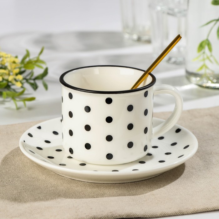 фото Чайная пара «горошек» чашка 220 мл, блюдце 15 см, ложка, цвет белый/чёрный