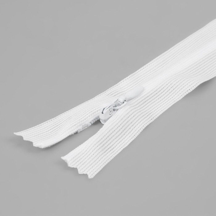 фото Молния потайная, №3, неразъёмная, замок автомат, 20 см, цвет белый gamma