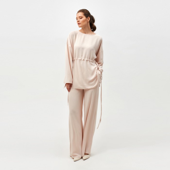 Костюм женский (туника, брюки) MINAKU: Casual Collection цвет бежевый, размер 42
Костюм женский (туника, брюки) MINAKU: Casual Collection цвет бежевый, размер 42