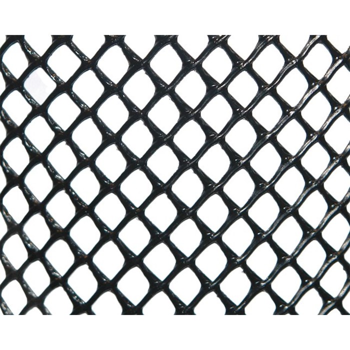 фото Сетка для защиты саженцев, с креплениями 0,8 х 5 м, ячейка 7 х 7 мм, черная протэкт