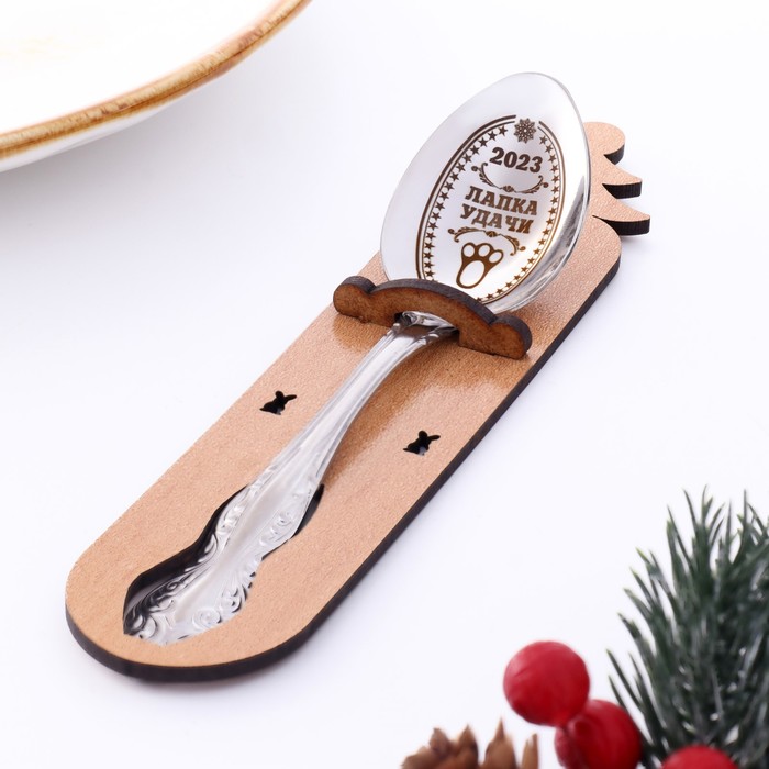 фото Ложка сувенирная "лапка удачи 2023", h=14 см