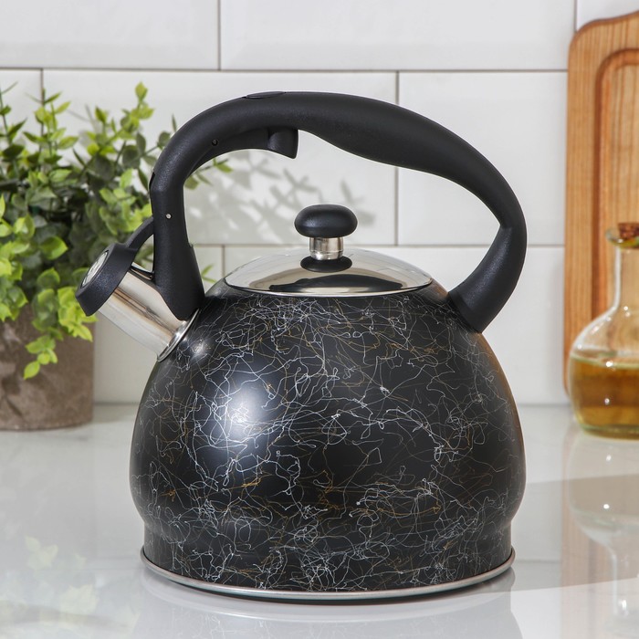 фото Чайник со свистком aurora, 3 л, 23,5×21,5×19,5 см, цвет чёрный с золотым и белым