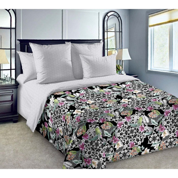 Постельное бельё 1.5 сп «Кристина», размер 220х180 см, 215х150 см, 70х70 см - 2 шт 
Постельное бельё 1.5 сп «Кристина», размер 220х180 см, 215х150 см, 70х70 см - 2 шт