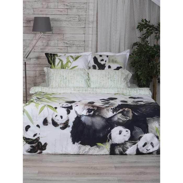 Постельное бельё 2 сп Family Pandas, размер 215х235 см, 175х210 см, 50х70 см - 2 шт, 70х70 см - 2 шт
Постельное бельё 2 сп Family Pandas, размер 215х235 см, 175х210 см, 50х70 см - 2 шт, 70х70 см - 2 шт