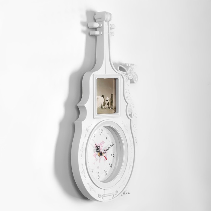 фото Часы настенные, серия: фоторамки, "гитара", дискретный ход, 34 х 47 см, циферблат 14 см