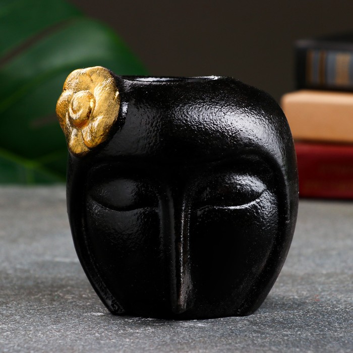 Кашпо "Девушка с цветком" черный, 11х11х8см 
Кашпо "Девушка с цветком" черный, 11х11х8см