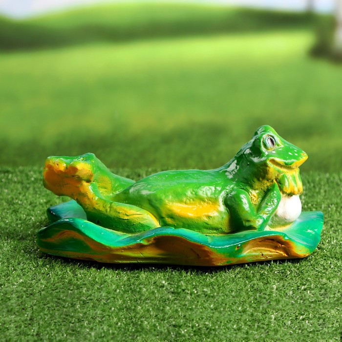 Садовая фигура "Лягушка лежит на кувшинке" 21х24х11см
Садовая фигура "Лягушка лежит на кувшинке" 21х24х11см
