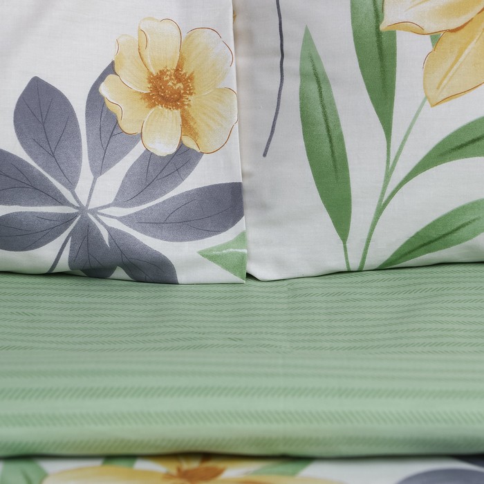 Постельное бельё LoveLife евро "Yellow flowers" 200х217см, 225х240см, 50х70см-2шт,100% хлопок, сатин, 125г/м²
Постельное бельё LoveLife евро "Yellow flowers" 200х217см, 225х240см, 50х70см-2шт,100% хлопок, сатин, 125г/м²