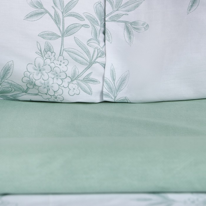 Постельное бельё LoveLife евро "Magical dream" 200х217см, 225х240см, 50х70см-2шт, 100% хлопок, сатин, 125г/м²
Постельное бельё LoveLife евро "Magical dream" 200х217см, 225х240см, 50х70см-2шт, 100% хлопок, сатин, 125г/м²