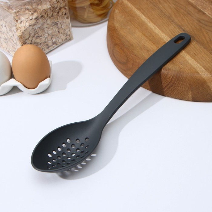 фото Ложка поварская с отверстиями 28см, цвет серый