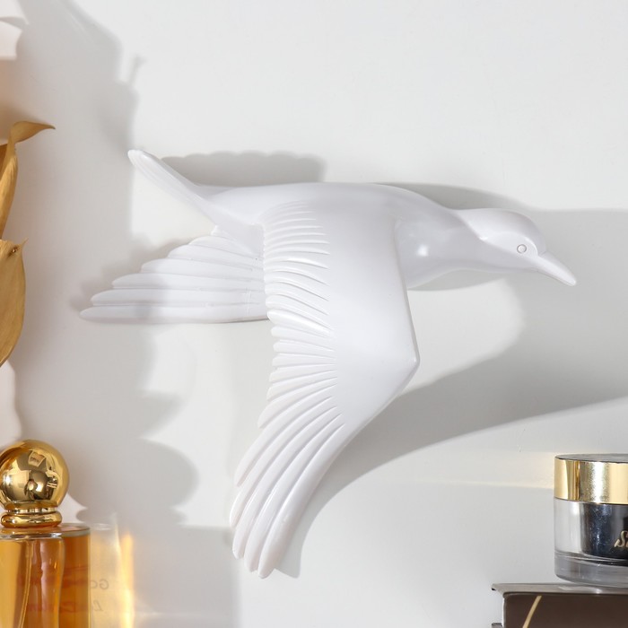 фото Сувенир полистоун настенный декор "чайка, крылья вниз" белый 17,5х20 см
