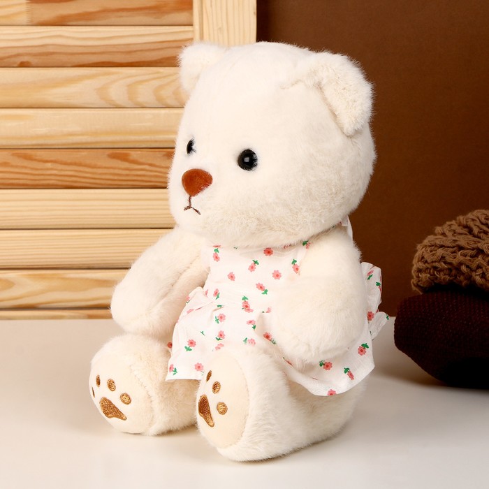 фото Мягкая игрушка «медведь» в платье, 26 см, цвет белый