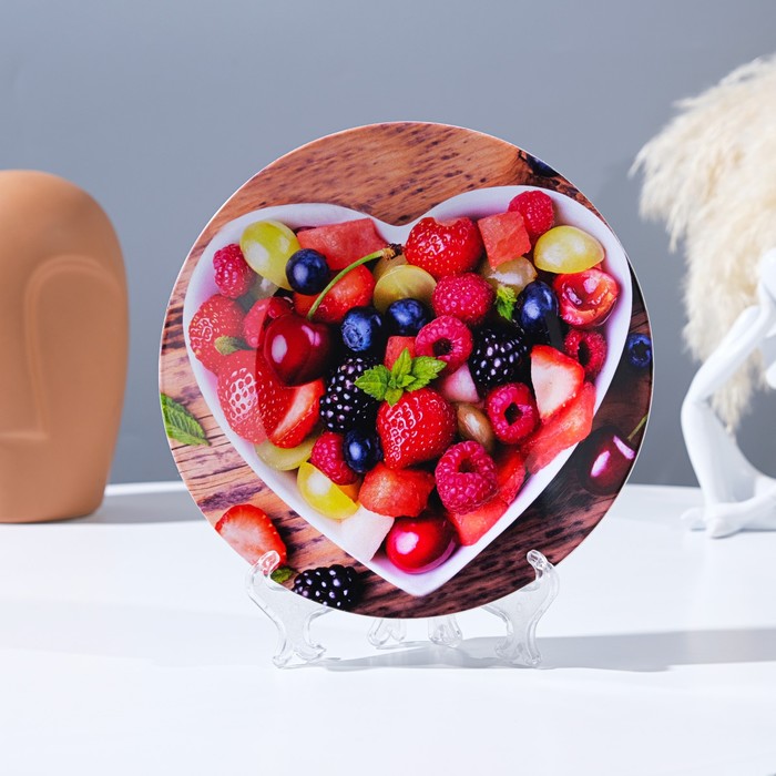 фото Тарелка декоративная «ягодный микс», настенная, d = 17,5 см