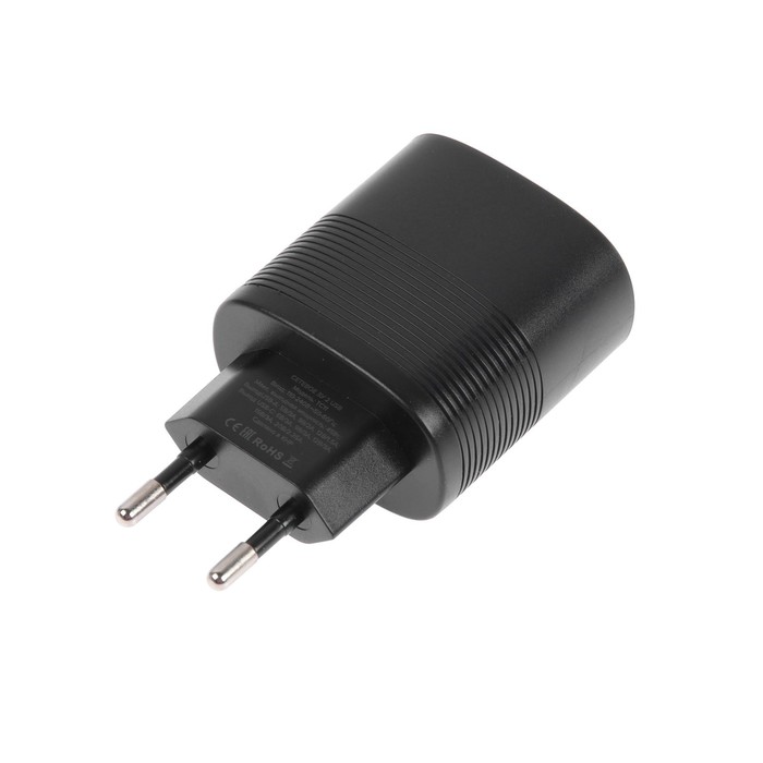 фото Сетевое зарядное устройство pero tc11, usb, usb-c, 3 а, быстрая зарядка, черное