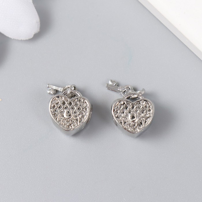 фото Бусина для творчества металл "сердце-замок с ключиком" серебро 1,1х2 см арт узор