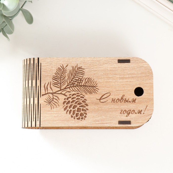 Шкатулка "Веточка с шишкой" 13х7х4
Шкатулка "Веточка с шишкой" 13х7х4