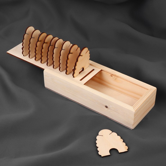 фото Пенал для мулине, 20 × 8 × 4 см, с подставкой для бобин, с бобинами, 10 шт