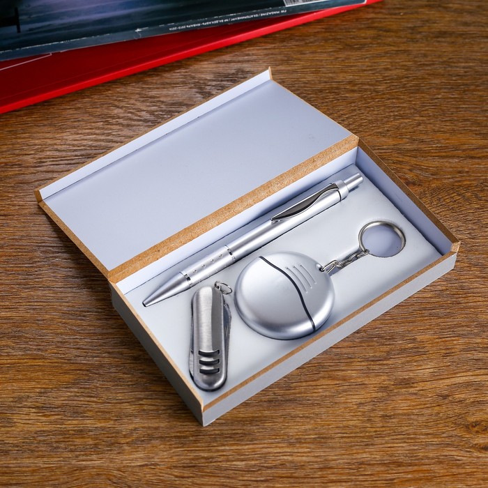 Набор подарочный 3в1 (ручка, нож 3в1, брелок-набор отверток)
Набор подарочный 3в1 (ручка, нож 3в1, брелок-набор отверток)