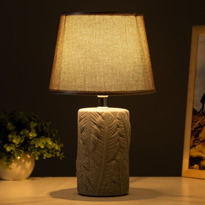 фото Настольная лампа "аквилина" е14 40вт темно-серый 20х20х33 см risalux